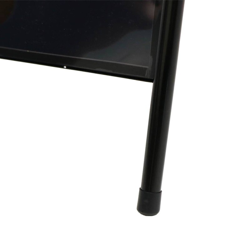 Potykacz reklamowy A1 - czarny stalowy potykacz reklamowy z odchylaną ramą i plecami ze stali