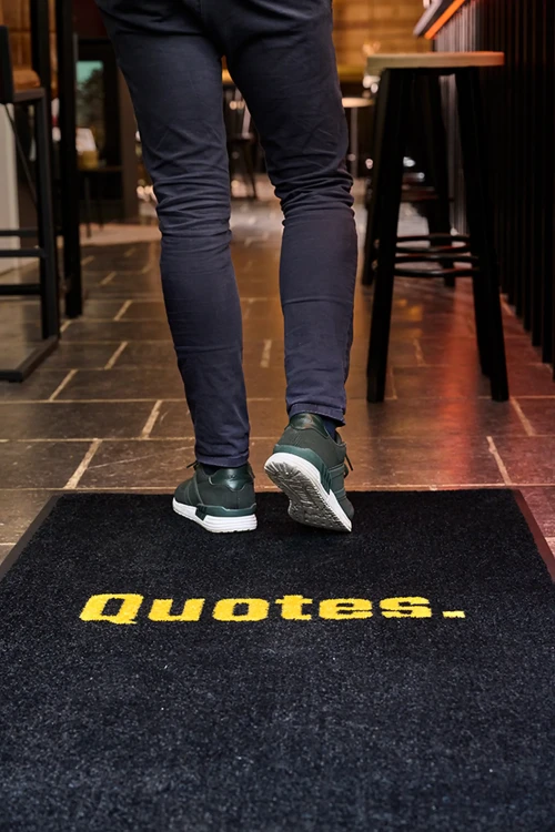 Mata podłogowa Interior Guard Brush - dywanik wycieraczka wykładzina z logo do zastosowań wewnętrznych