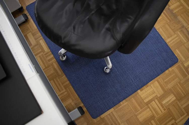 Mata podłogowa ochronna Office Floor Guard - mata ochraniacz podłogowy z logo pod krzesło