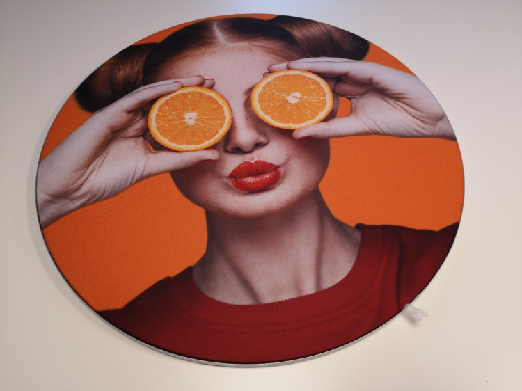 Vector Round Wall Frame