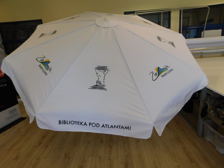 Round Gastronomic Umbrella